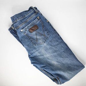 Wrangler Retro Slim Boot Size 32/36
